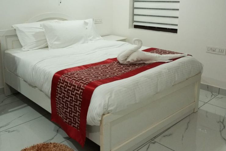 Daily Rental Rooms In Kannur - Riftha La Banquet Classy Rooms